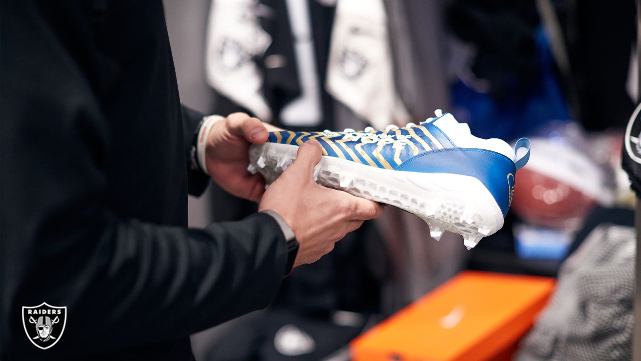 Photos: Raiders unbox custom cleats for NFL My Cause My Cleats