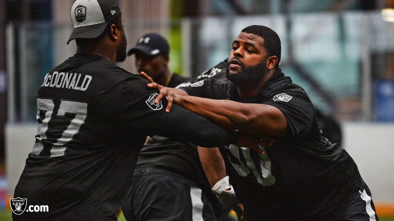 Raiders defensive tackle Justin Ellis returns to practice