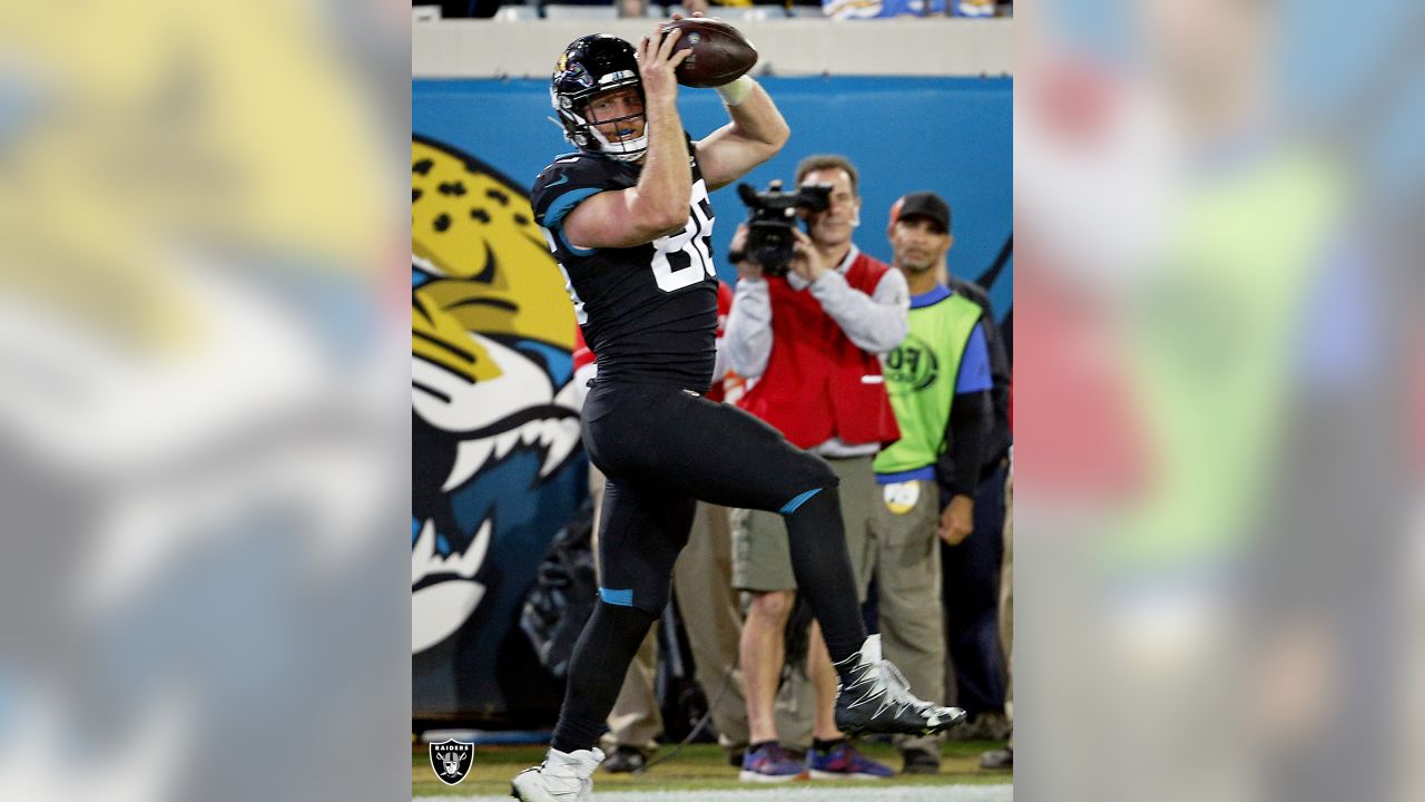 Position Battle: A look at the tight ends for 2020 in photos