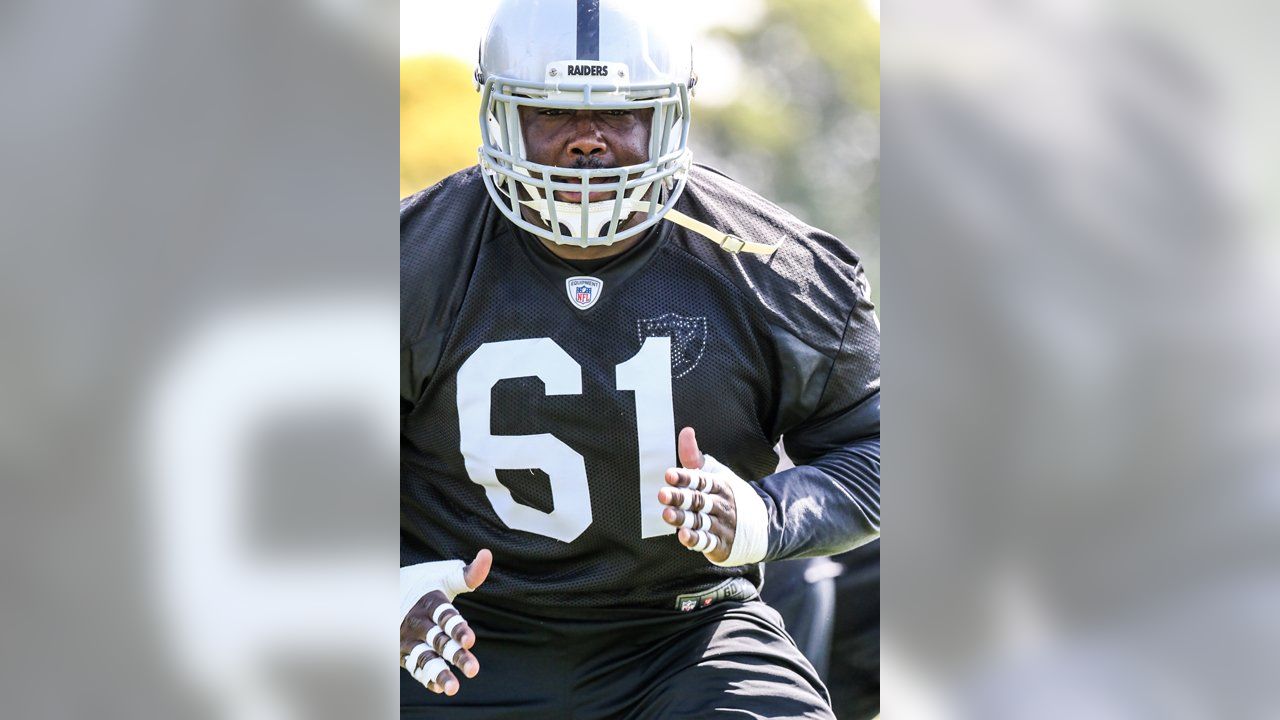 FB Jamize Olawale adds another threat to Raiders offense