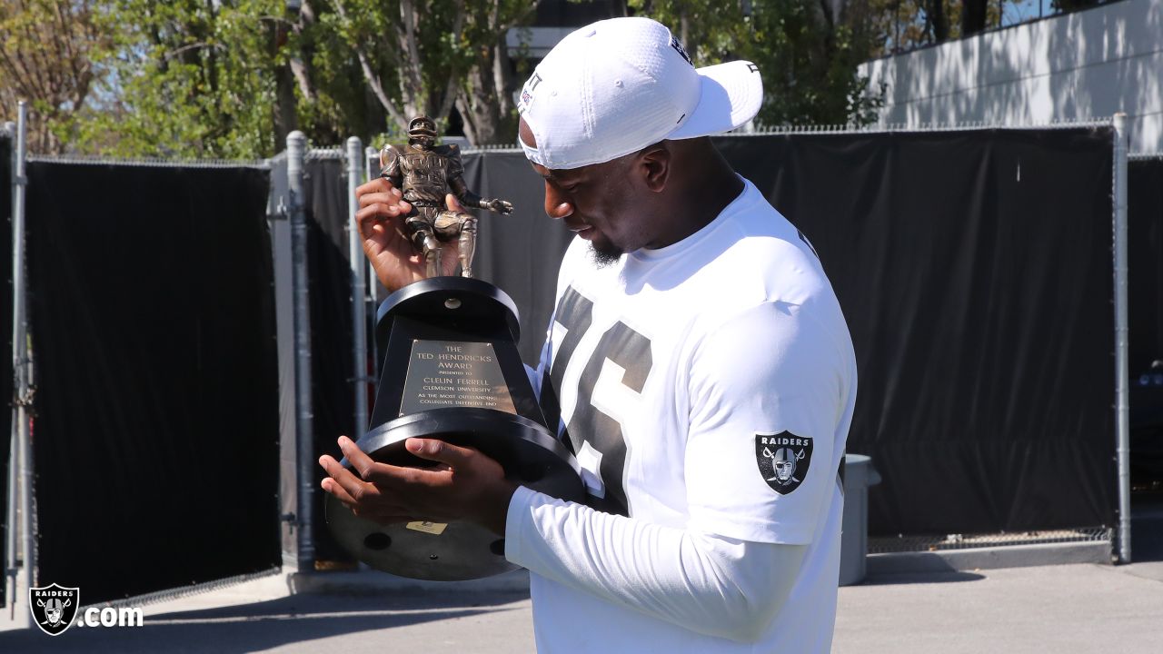 Clelin Ferrell receives the Ted Hendricks Award