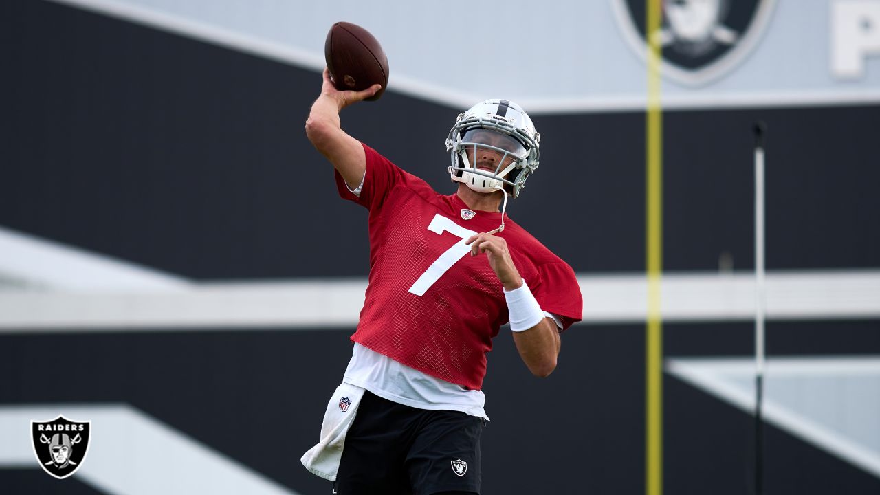 No 'immediate answer' at quarterback for the Raiders in 2023? 