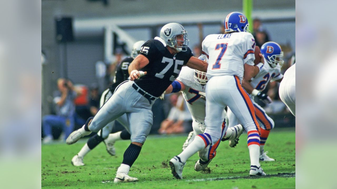 FOX Sports: NFL on X: Happy Birthday to @Raiders and @FOXSports legend Howie  Long 