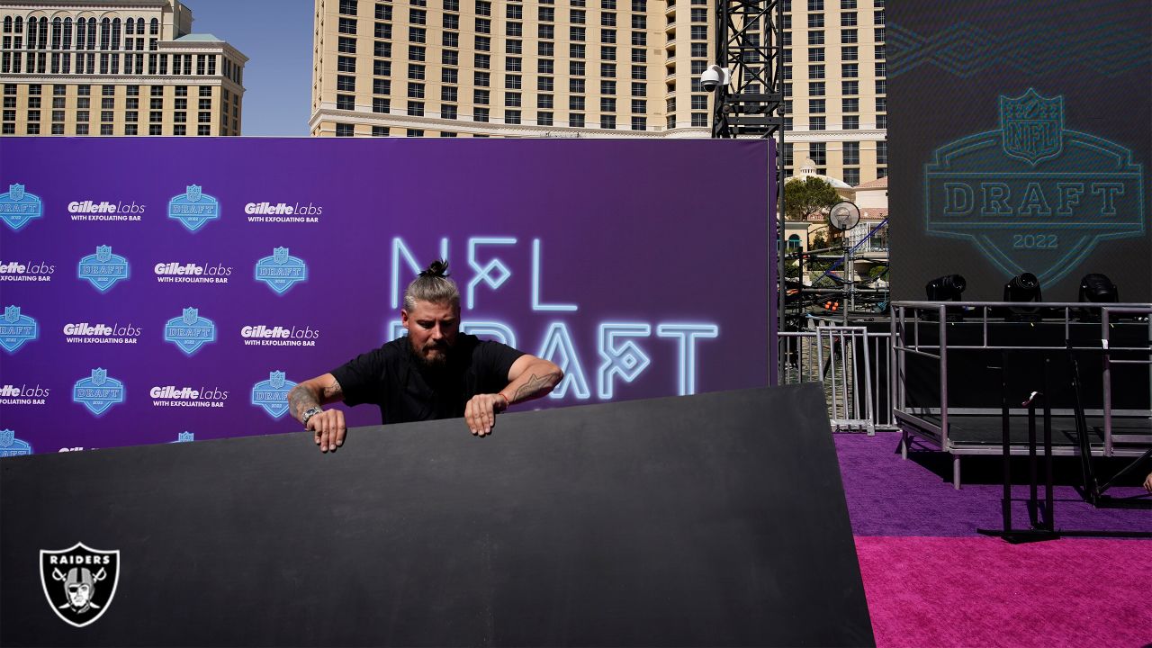 Photos: Las Vegas Strip prepares for the 2022 NFL Draft