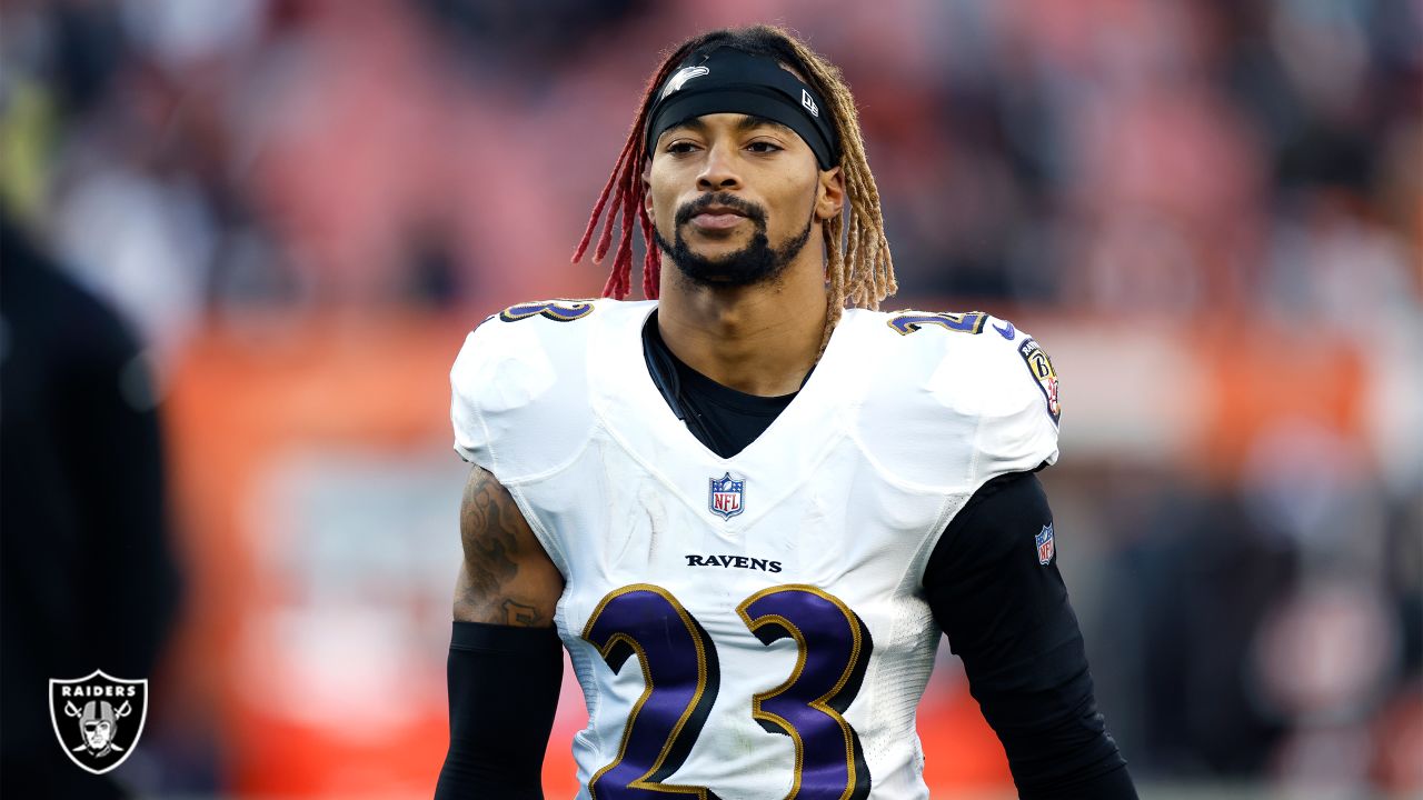 Las Vegas Raiders cornerback Anthony Averett (29) watches action