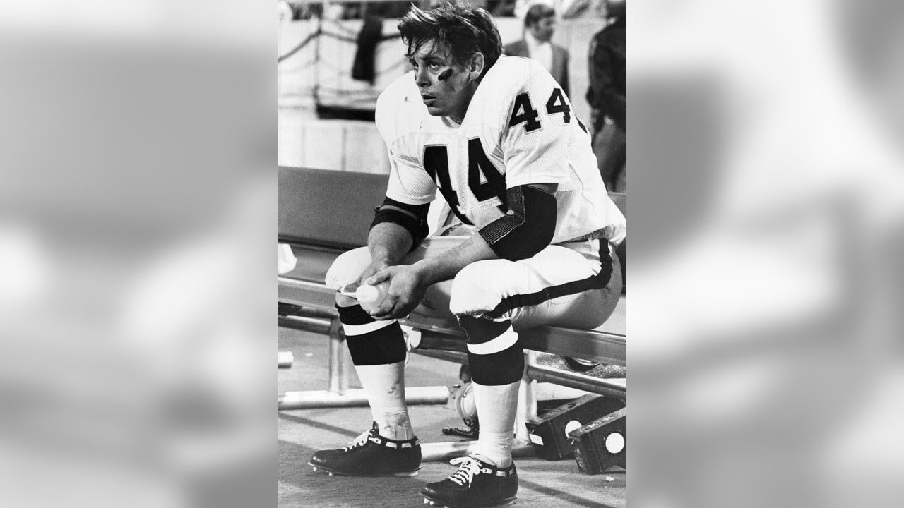 Marv Hubbard, ex-Pro Bowl fullback with Raiders, dies after cancer fight