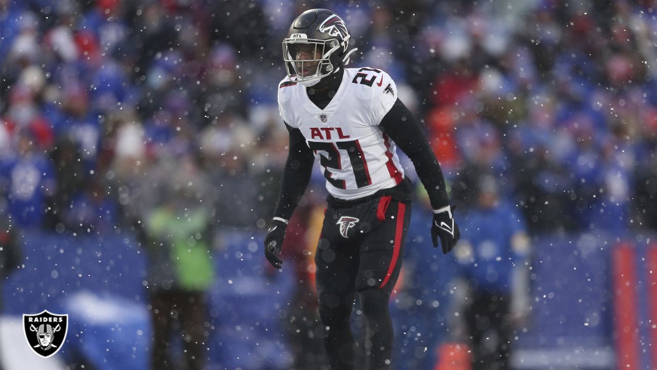 Las Vegas Raiders safety Duron Harmon (30) runs during an NFL football game  against the Los Angeles Rams, Thursday, Dec. 8, 2022, in Inglewood, Calif.  (AP Photo/Kyusung Gong Stock Photo - Alamy