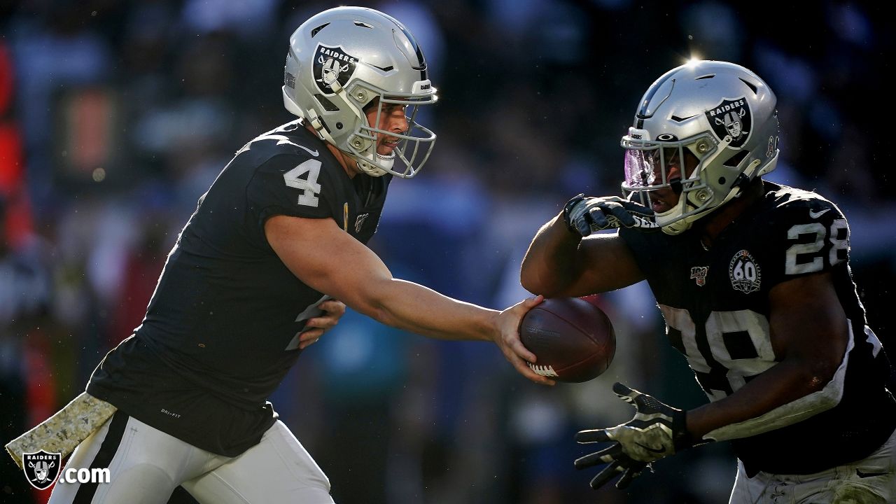 Derek Carr: Will there be teeth to Marcus Mariota rivalry?