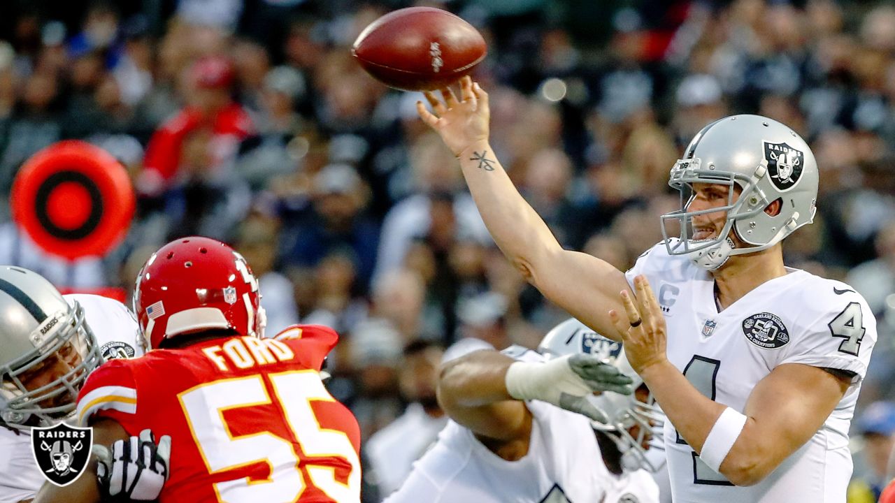 Raiders finally treat Derek Carr as franchise QB with new contract - Sports  Illustrated