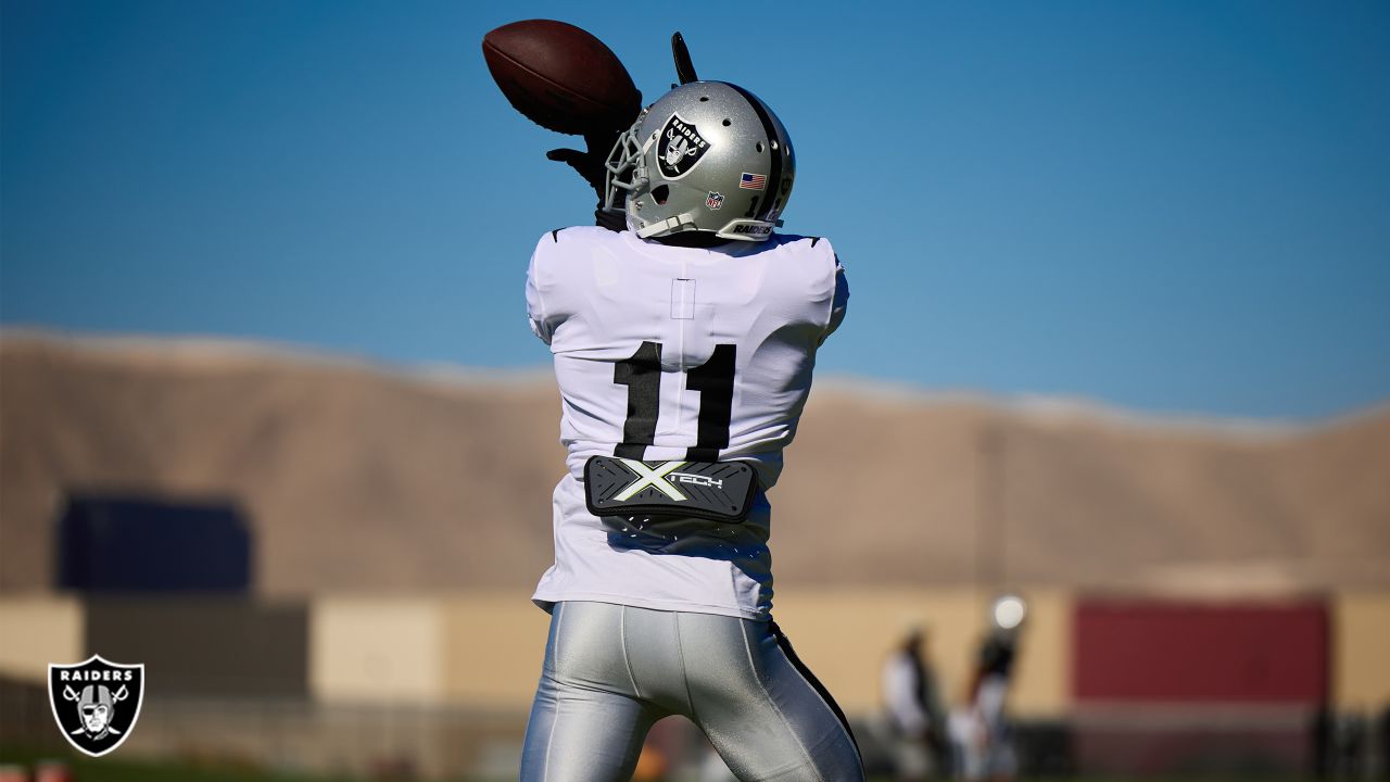 Previewing the Raiders Tight End Group Ahead of Training Camp – Planet  Raiders