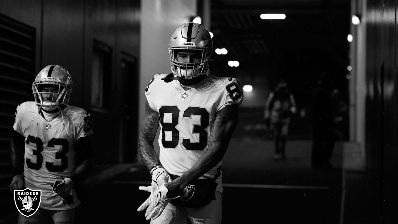 Pittsburgh, Pennsylvania, USA. 24th Dec, 2022. Dec. 24, 2022: T.J. Watt #90  during the Pittsburgh Steelers vs Las Vegas Raiders in Pittsburgh PA at  Acrisure Stadium. Brook Ward/AMG (Credit Image: © AMG/AMG