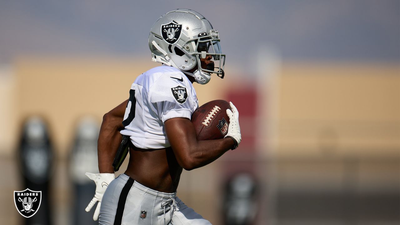 Minnesota Vikings safety Mike Brown (37) looks on during an NFL preseason  football game against the Las Vegas Raiders on Aug. 14, 2022, in Las Vegas.  (AP Photo/Denis Poroy Stock Photo - Alamy