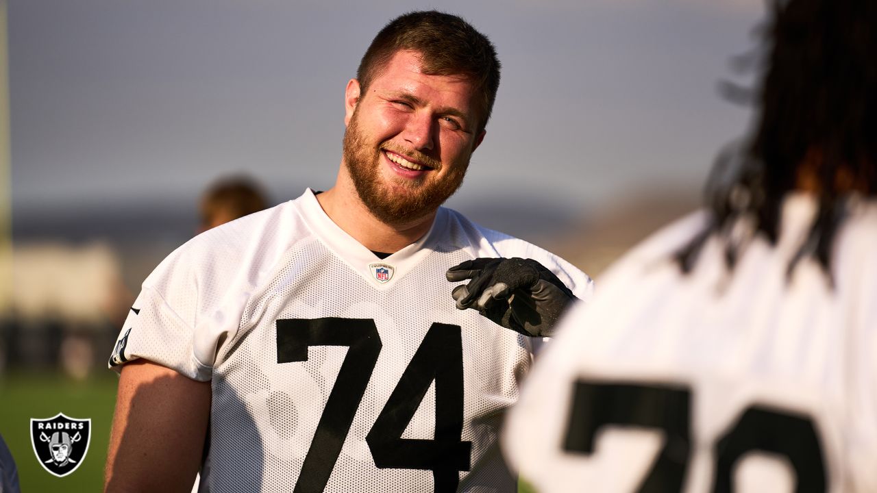 Las Vegas Raiders' Kolton Miller has found his groove as an 'old