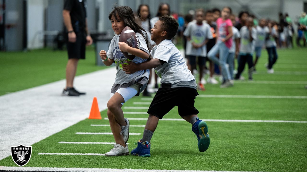 Photos: Raiders and Fanatics host Global Impact Day