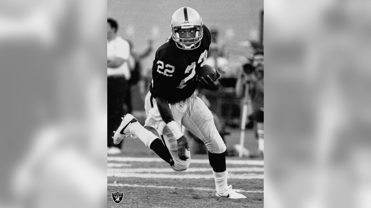 Countdown to camp: CB Mike Haynes best Raider to wear No. 22