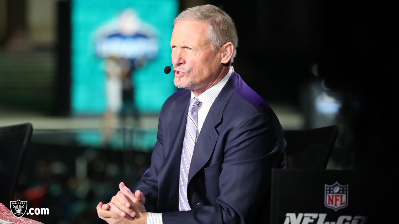 Raiders reportedly hire NFL Network analyst Mike Mayock as their