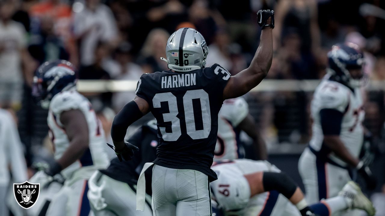 Las Vegas Raiders safety Duron Harmon (30) runs during an NFL football game  against the Los Angeles Rams, Thursday, Dec. 8, 2022, in Inglewood, Calif.  (AP Photo/Kyusung Gong Stock Photo - Alamy