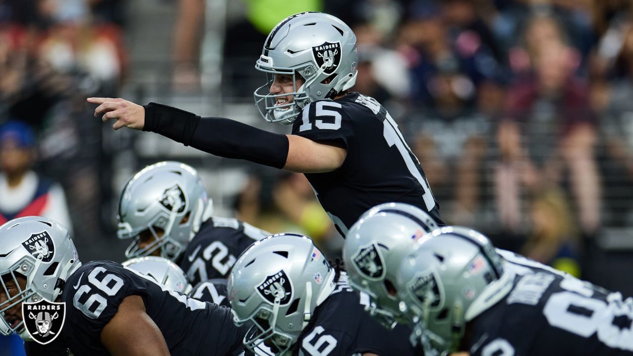 Raiders Sign Longtime Cal Starting QB Chase Garbers