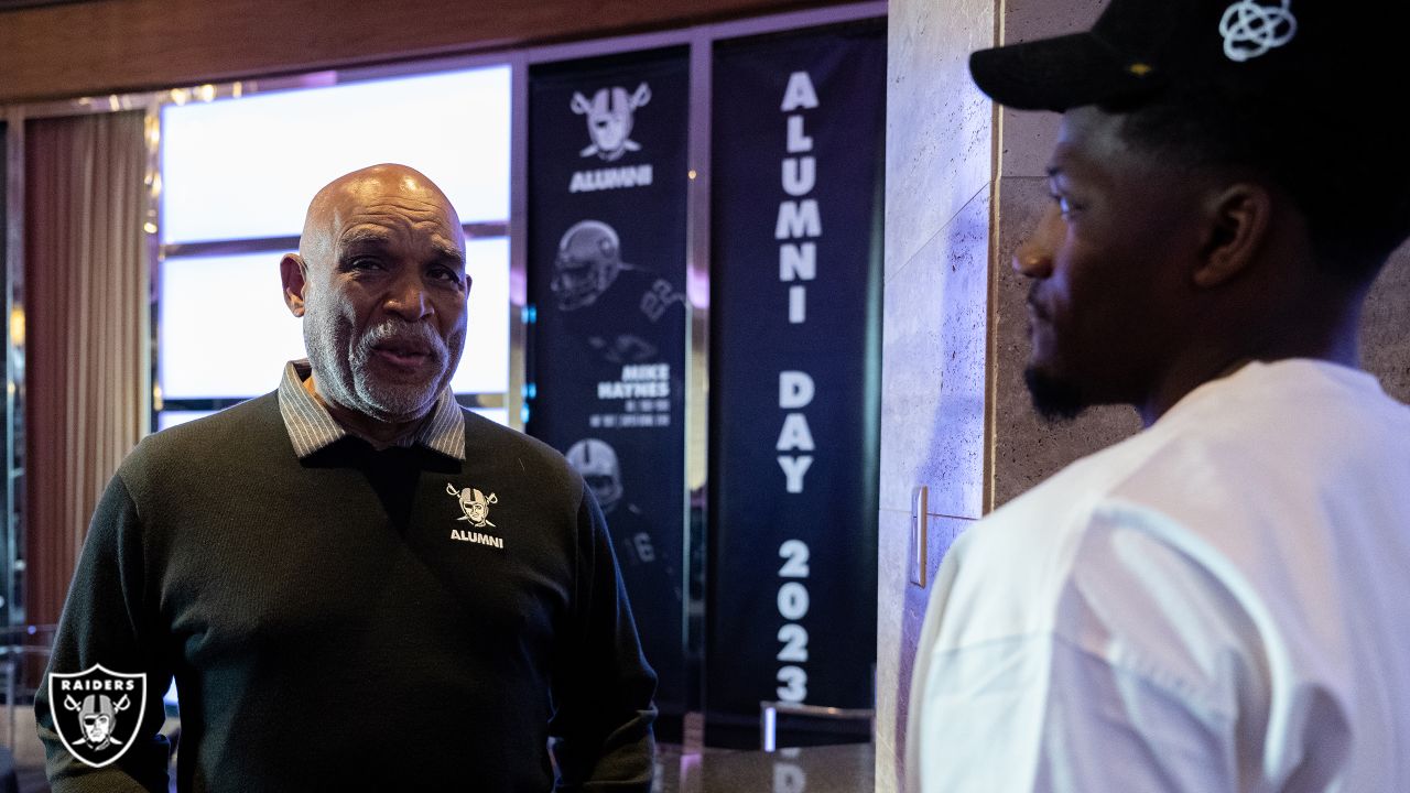 Raiders history reunites at Allegiant Stadium for largest Silver and Black  alumni gathering