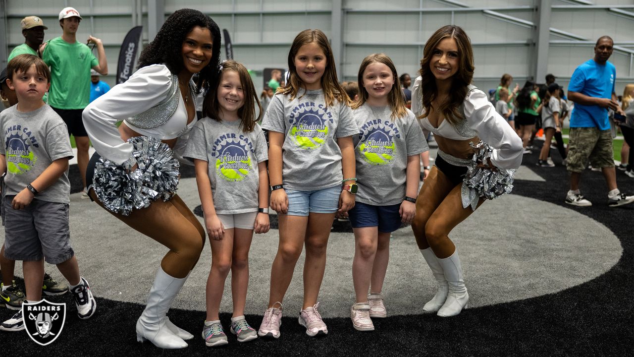 Photos: Raiders and Fanatics host Global Impact Day