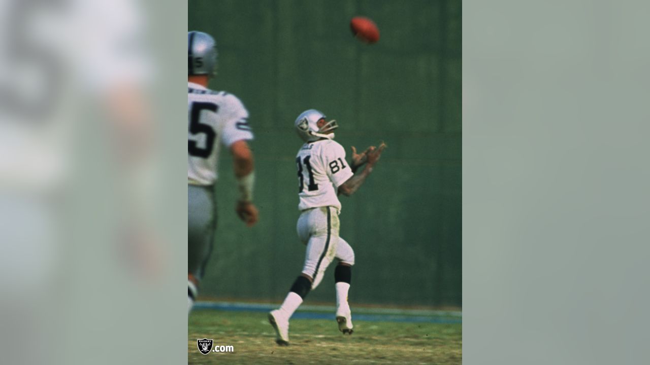 1970 SD Chargers @ Oakland Raiders - #81 Warren Wells - Vtg Football  Negative