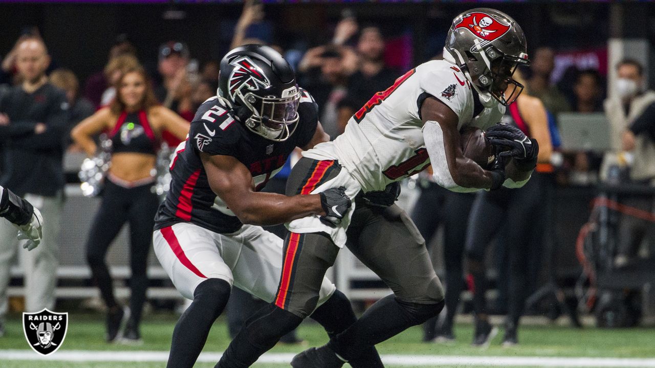 Las Vegas Raiders safety Duron Harmon (30) runs during an NFL football game  against the Los Angeles Rams, Thursday, Dec. 8, 2022, in Inglewood, Calif.  (AP Photo/Kyusung Gong Stock Photo - Alamy