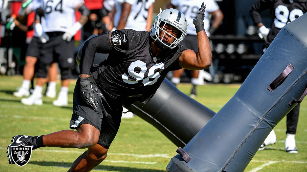 Oakland Raiders defensive end Clelin Ferrell in action during the