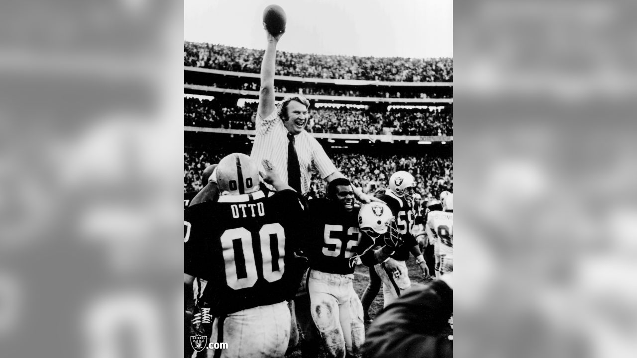 John Madden led the @raiders to victory in Super Bowl XI. The