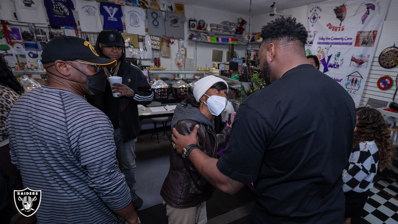 Photos: Raiders go shopping with community members