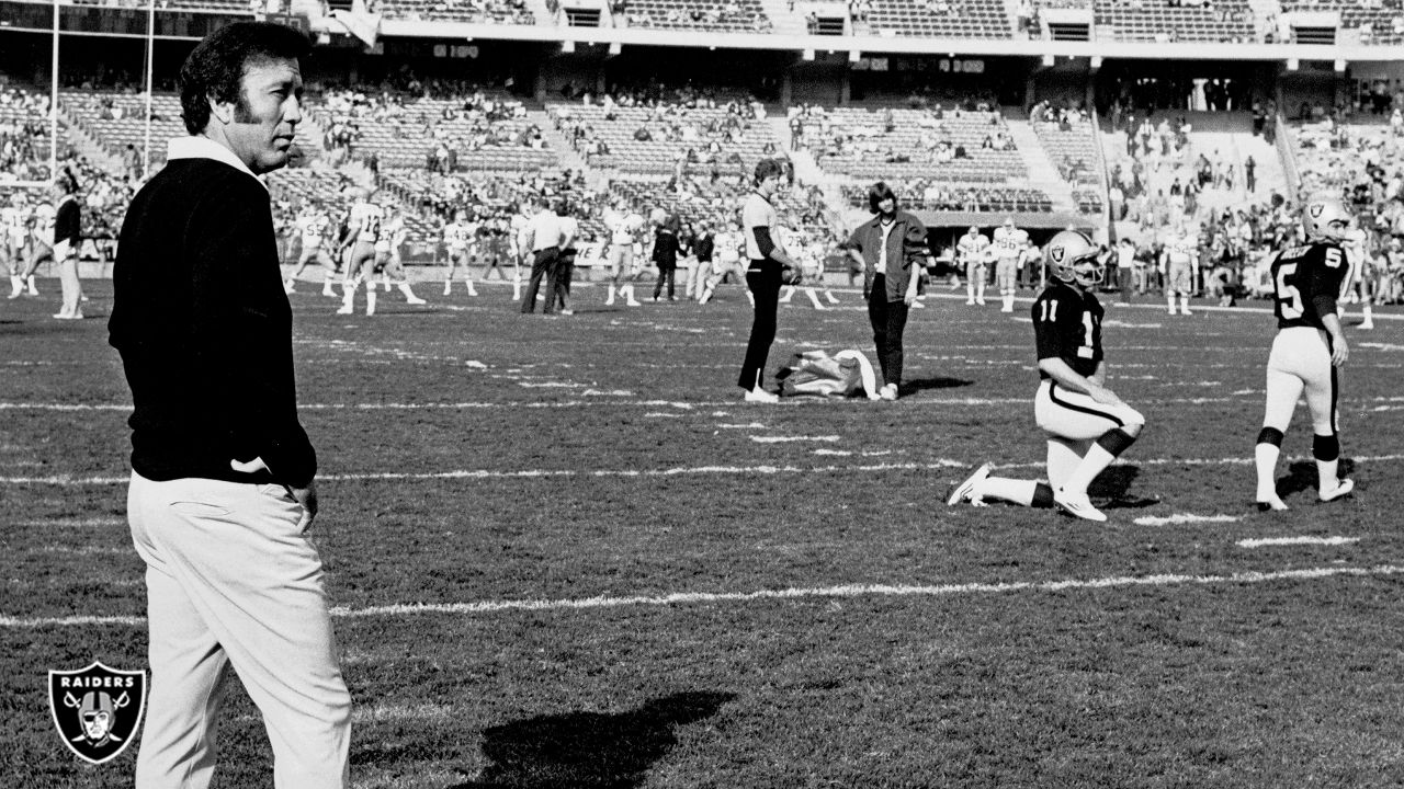 Raiders two-time Super Bowl winning head coach Tom Flores named finalist  for Pro Football Hall of Fame class of 2019 - Silver And Black Pride