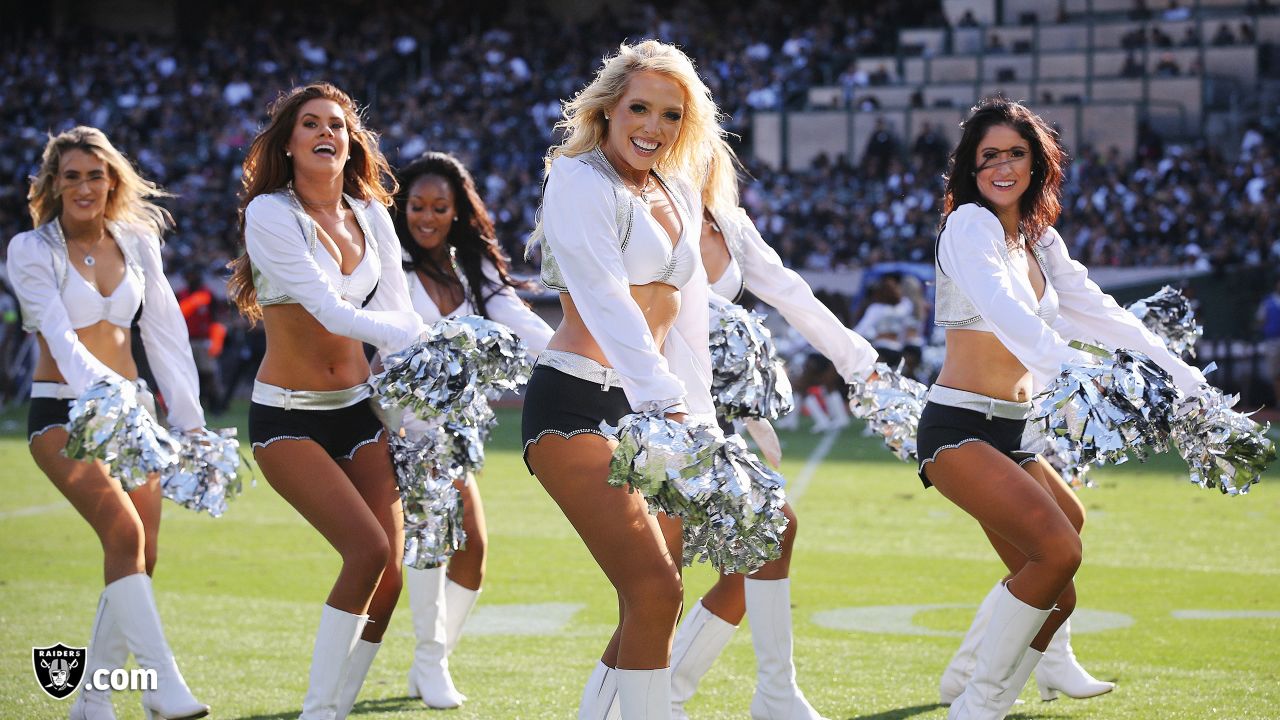 Las Vegas Raiders cheerleaders perform against the Los Angeles