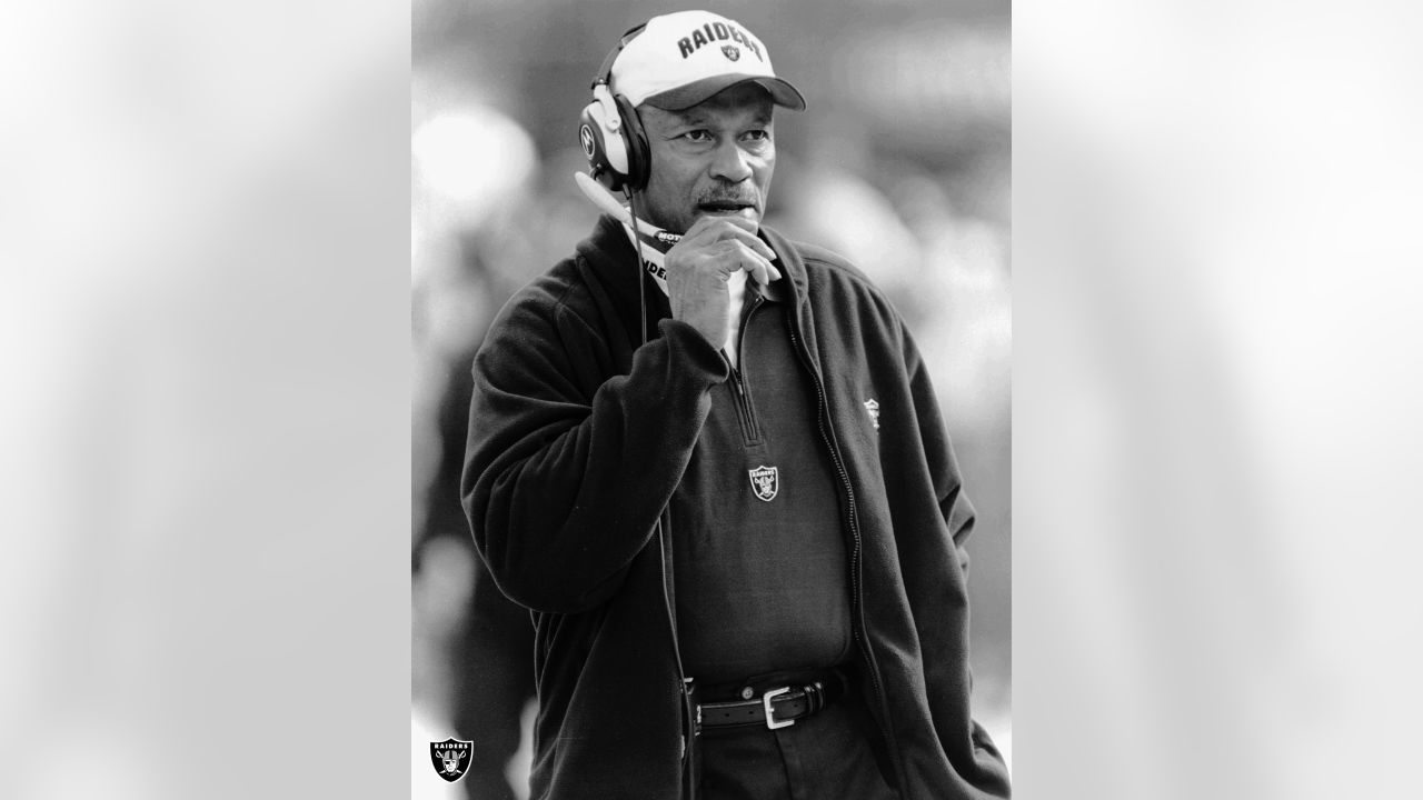 Sword & Shield: Raiders remember legend Willie Brown 