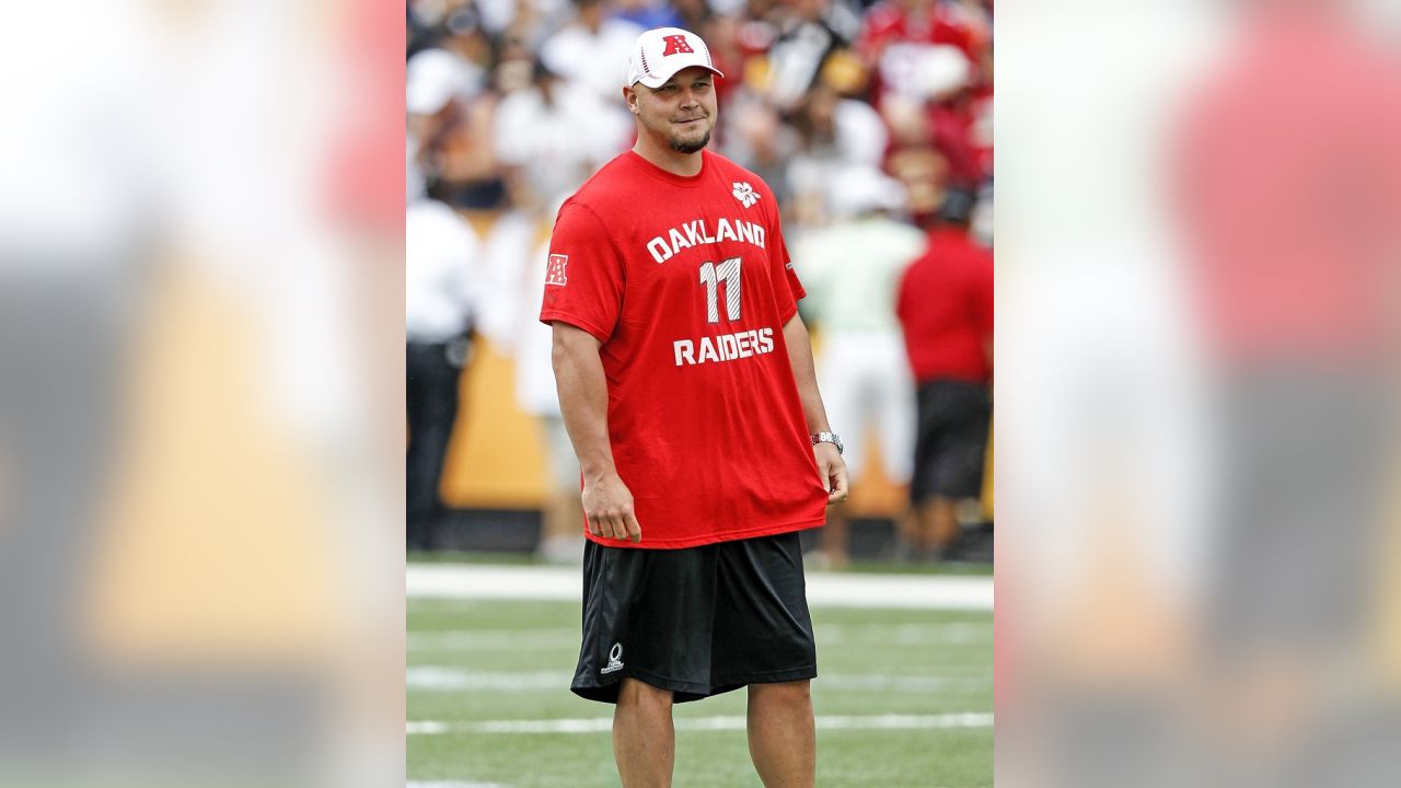 Raiders K Janikowski Aims to Finish Career In Silver and Black