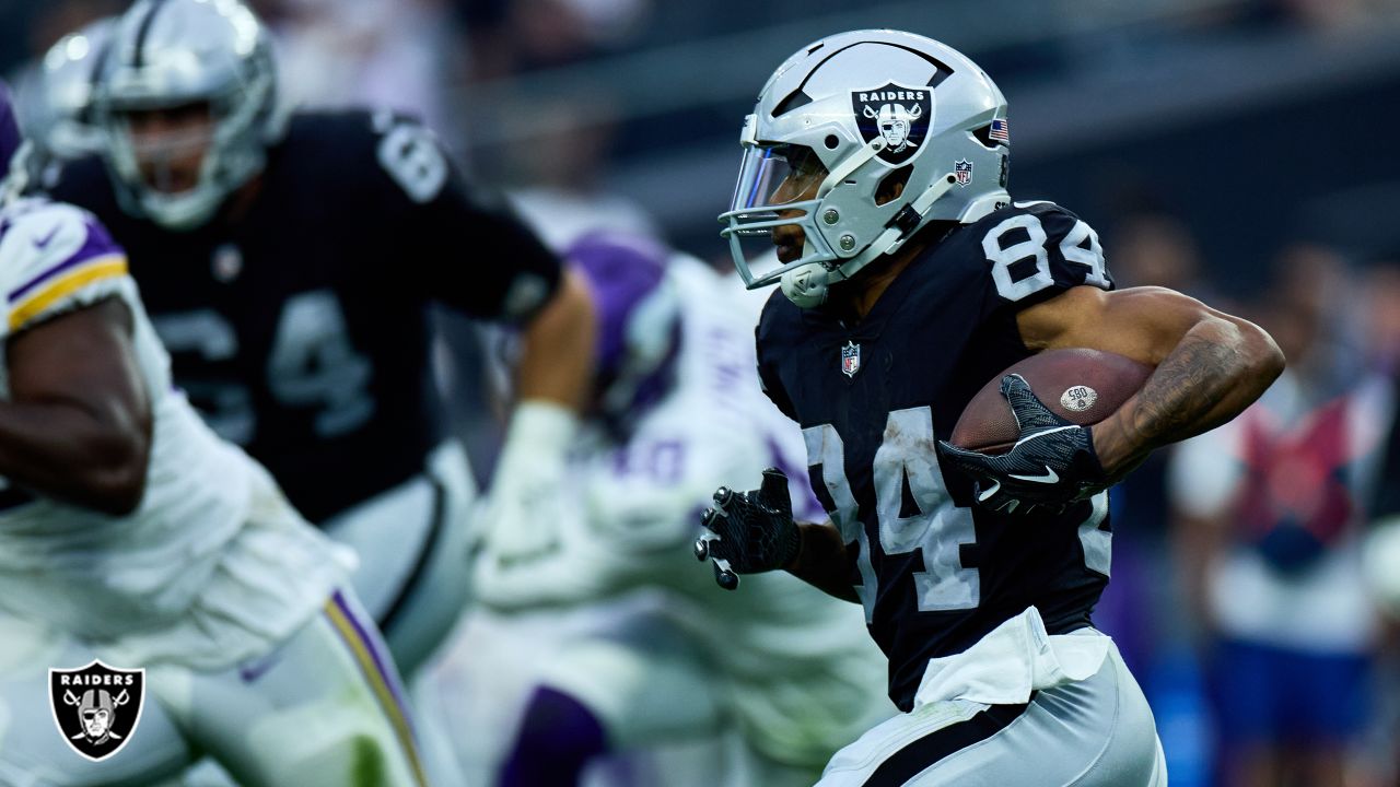 Raiders 2023 free agency: Keeping Foster Moreau may not be simple - Silver  And Black Pride