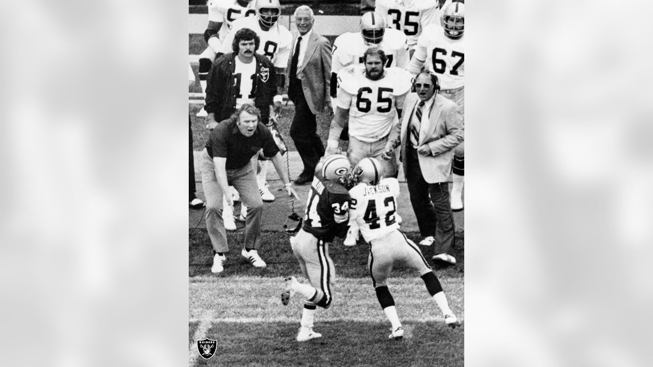 NFL Week 3 Throwback: John Madden's Raiders end the 1970s Dolphins' dynasty  in legendary 'Sea of Hands' game 