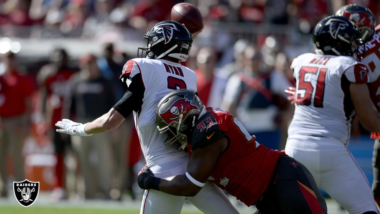 Raiders sign Gerald McCoy after six-time Pro Bowl DT missed all of