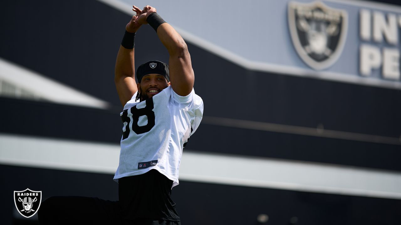 Las Vegas Raiders land tight end O.J. Howard