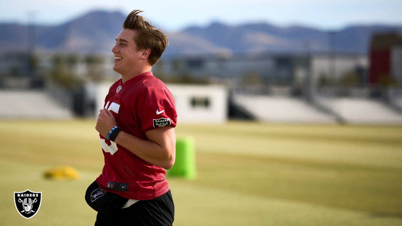 Las Vegas Raiders quarterback Chase Garbers during practice at the NFL  football team's practice facility Thursday, June 2, 2022, in Henderson,  Nev. (AP Photo/John Locher Stock Photo - Alamy