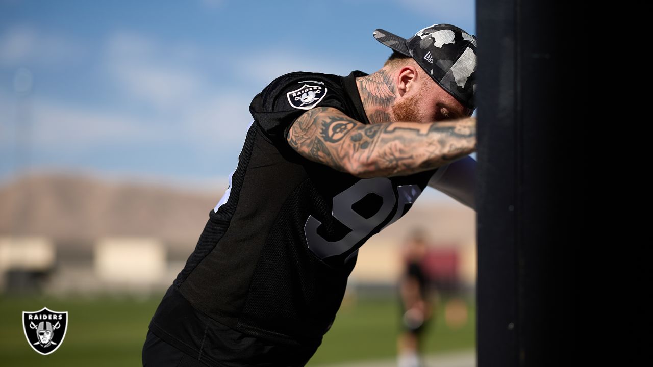 oakland raiders - Google Search  Raiders tattoos, Raiders shirt, Oakland  raiders logo