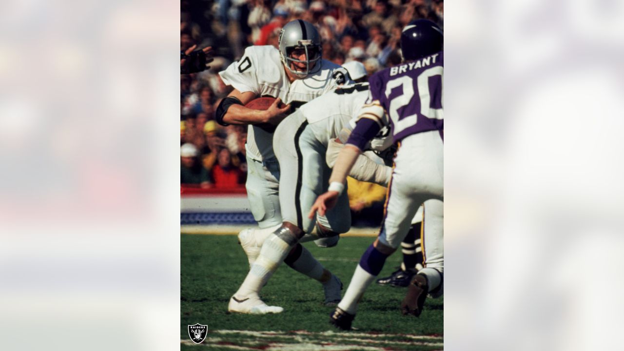 It was about time: Raiders dusted Minnesota in Super Bowl XI