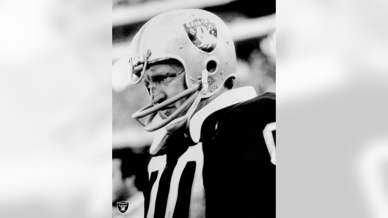 Raiders news: Center Jim Otto honored as all-time great - Silver And Black  Pride