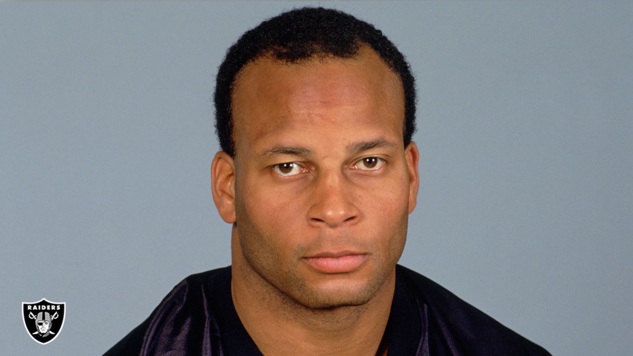 On This Date in Raiders History: Ronnie Lott inducted into the