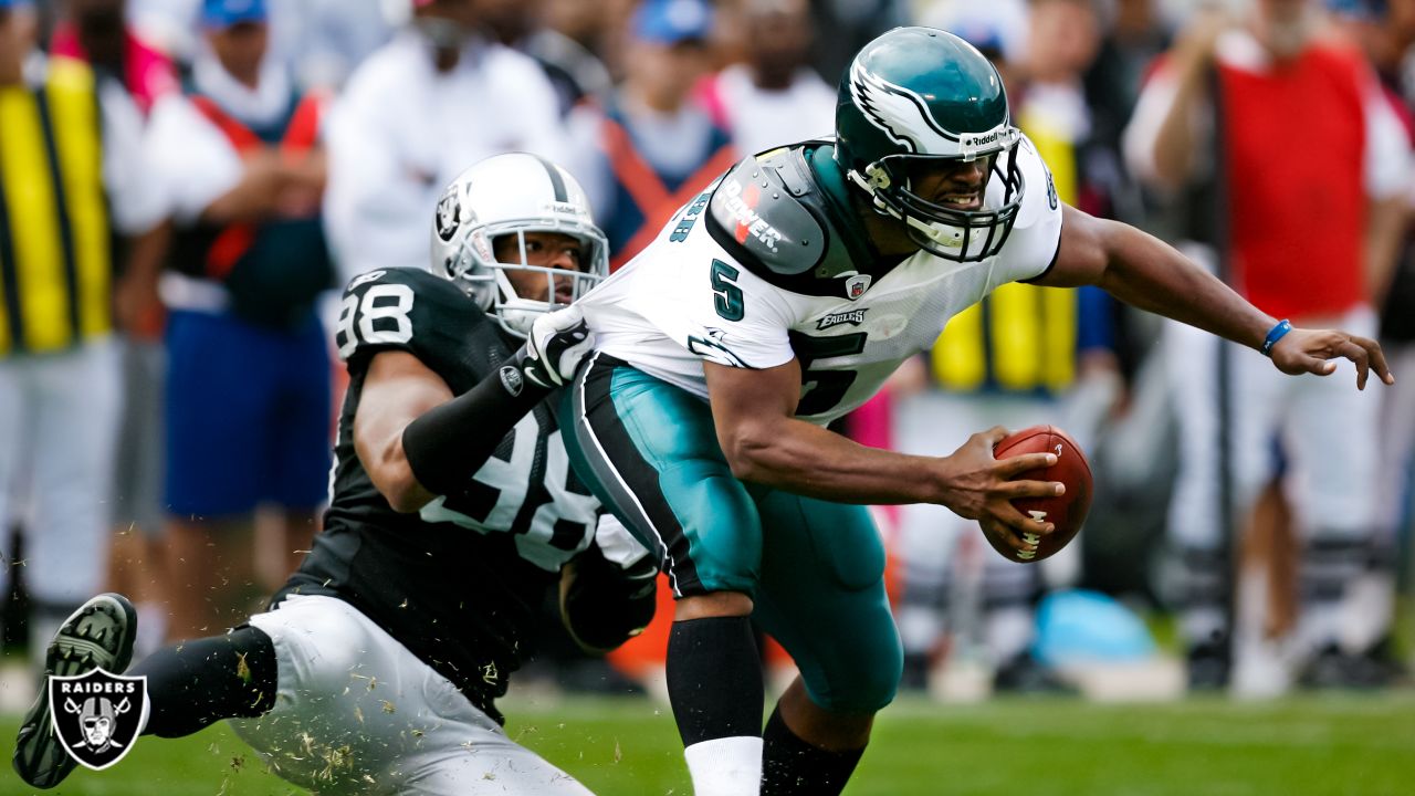 NFL - The Oakland Raiders vs. Philadelphia Eagles on Christmas! #OAKvsPHI  