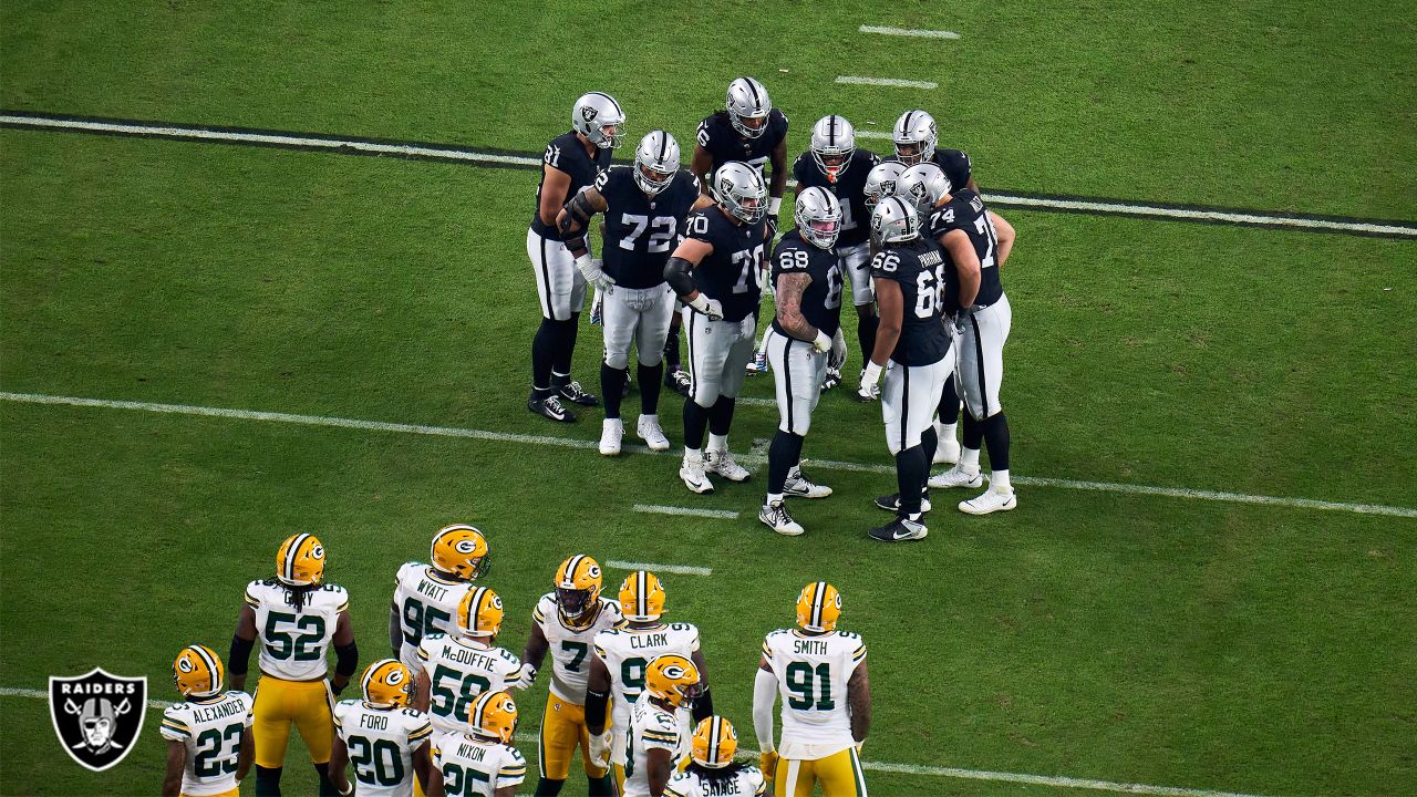 Saints Pregame Huddle vs. Raiders