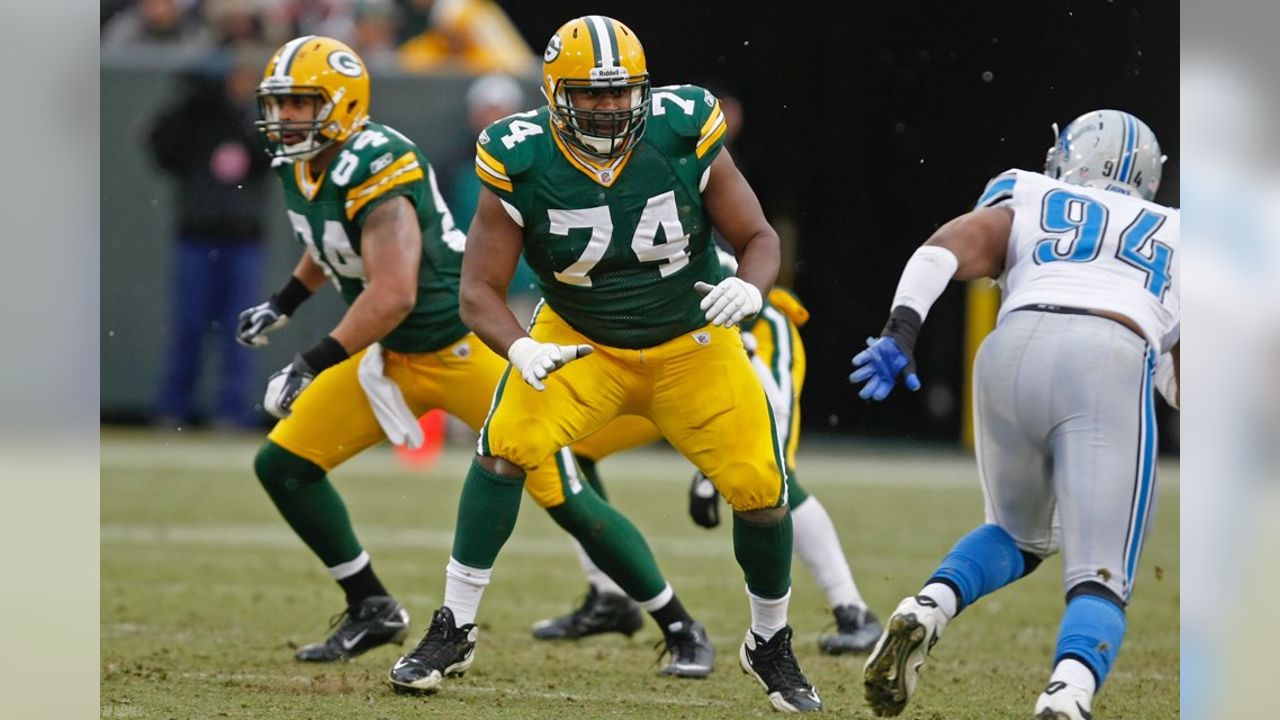 Green Bay Packers tackle Marshall Newhouse (74) after an NFL