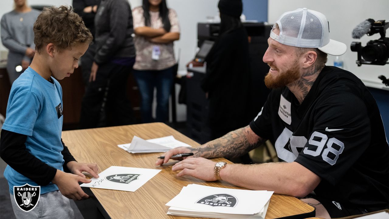 Raiders' Maxx Crosby holding free signing event in Las Vegas