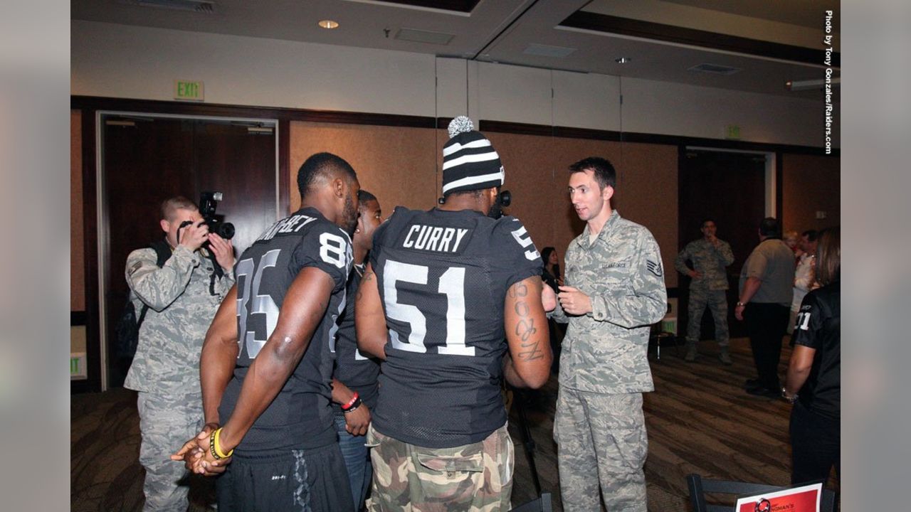 Oakland Raiders honor past and present veterans > Travis Air Force Base >  News