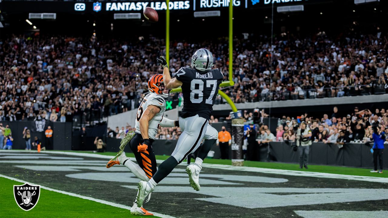 2022 Position Breakdown: Darren Waller, Foster Moreau bring continuity to  Raiders' tight end room