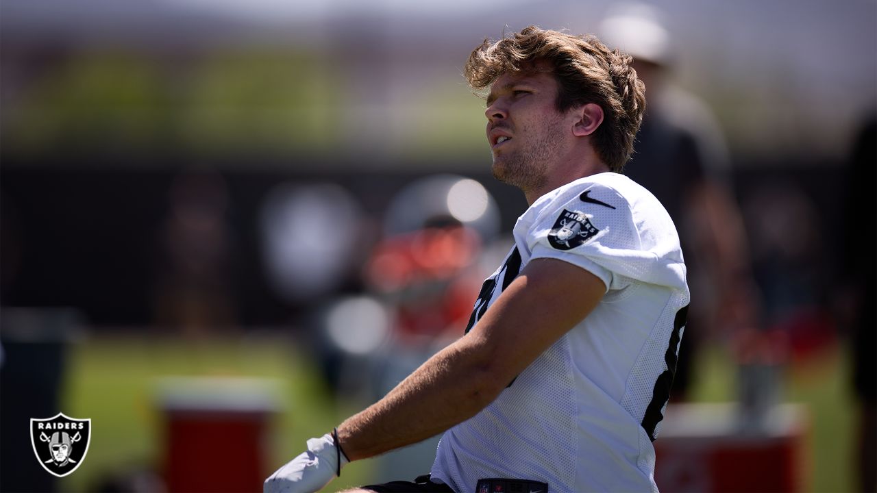 Las Vegas Raiders on X: RT to send Foster Moreau to the 2022 Pro