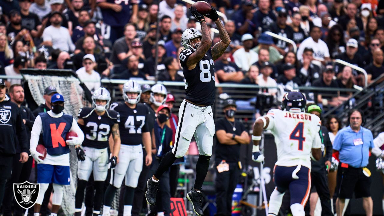 Raiders tight ends thriving as the 'lifeblood' of Oakland's offense